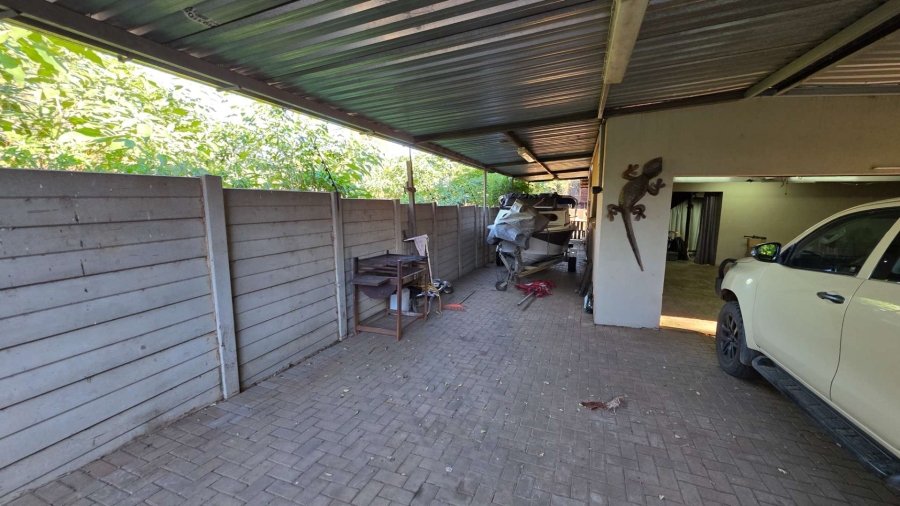 3 Bedroom Property for Sale in Melodie North West